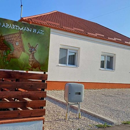 Mini Zoo Apartman Нагиканиша Екстериор снимка