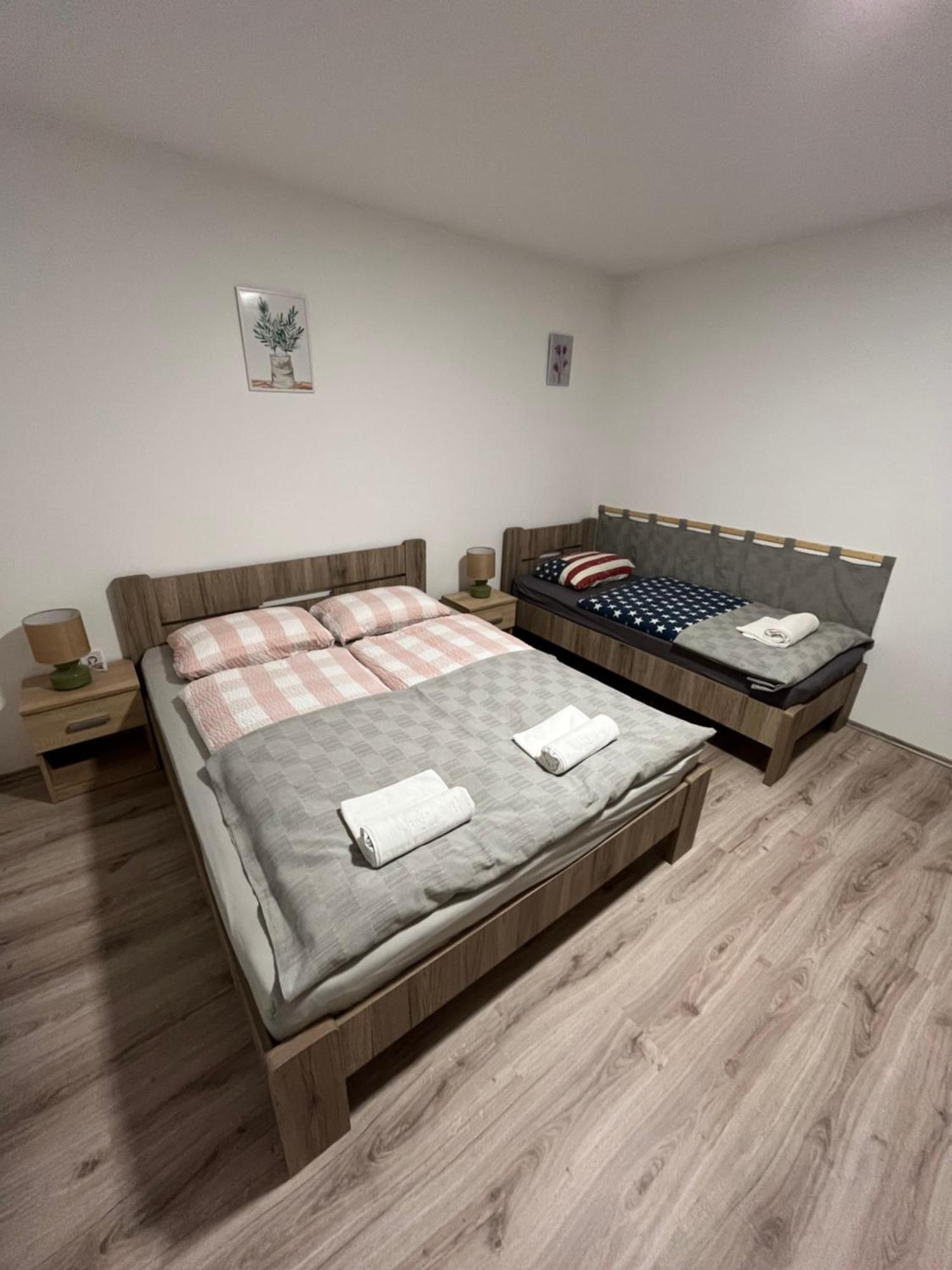 Mini Zoo Apartman Нагиканиша Екстериор снимка